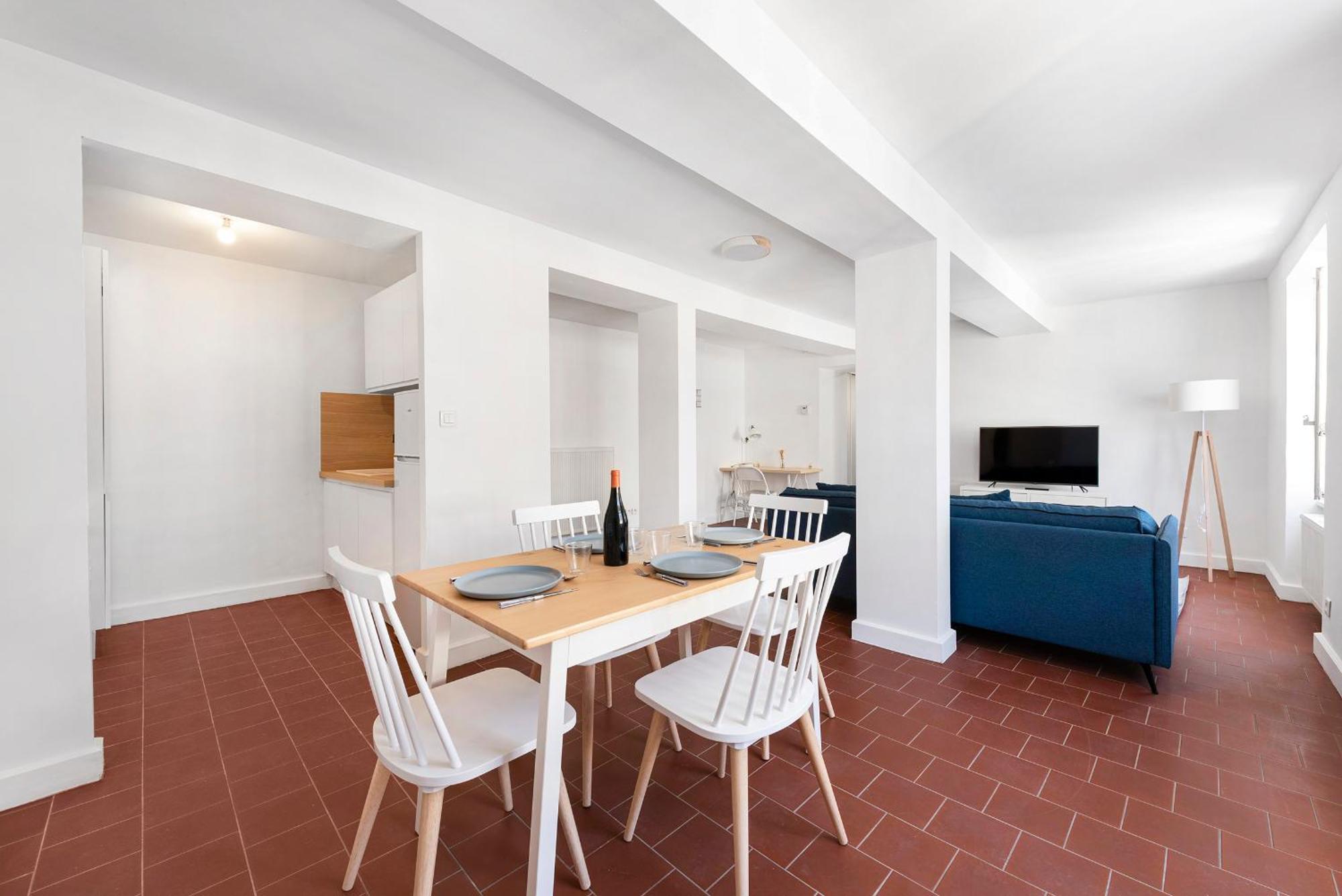 Les Colonnes - T3 - Bastide Apartamento *