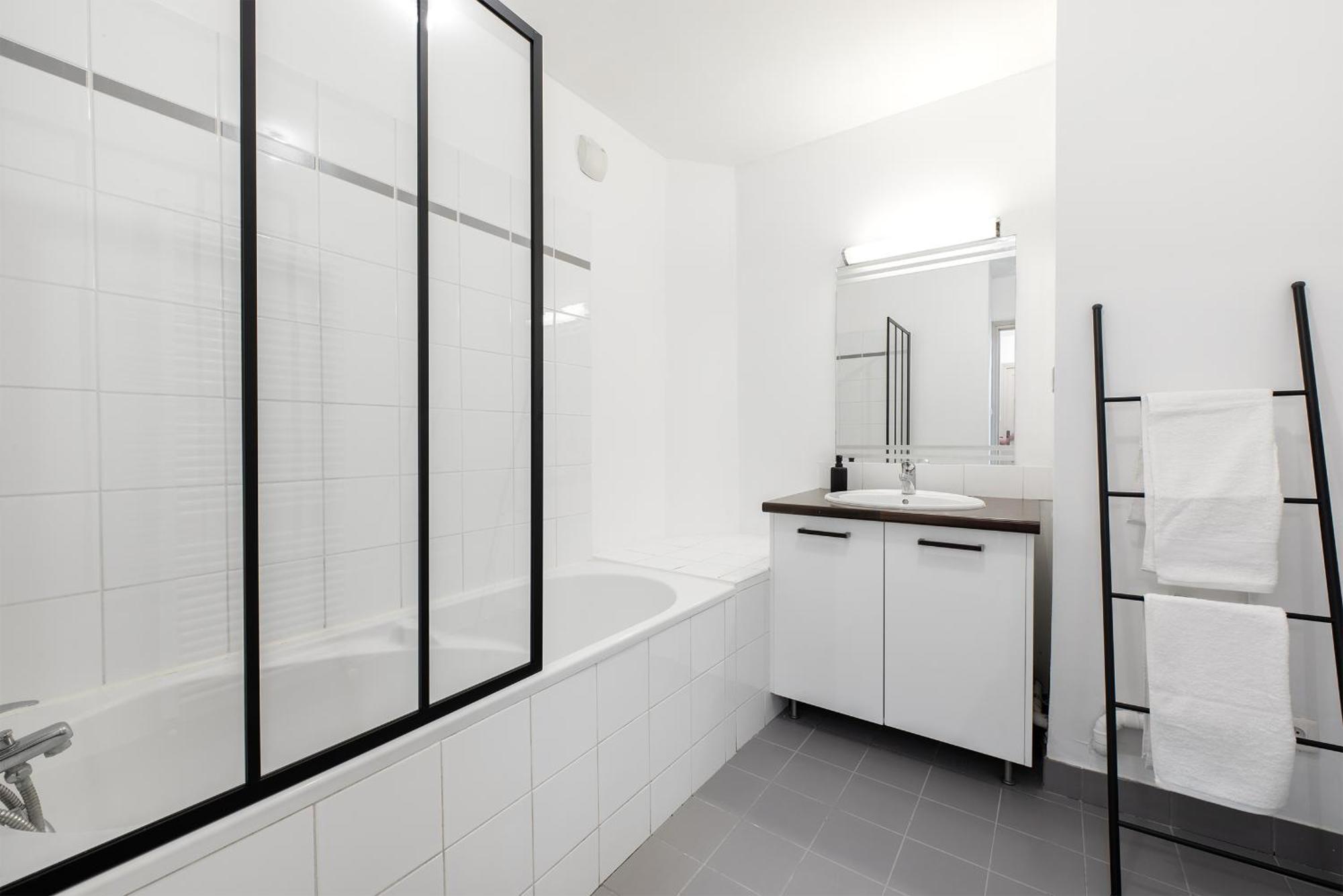 Les Colonnes - T3 - Bastide Apartamento *